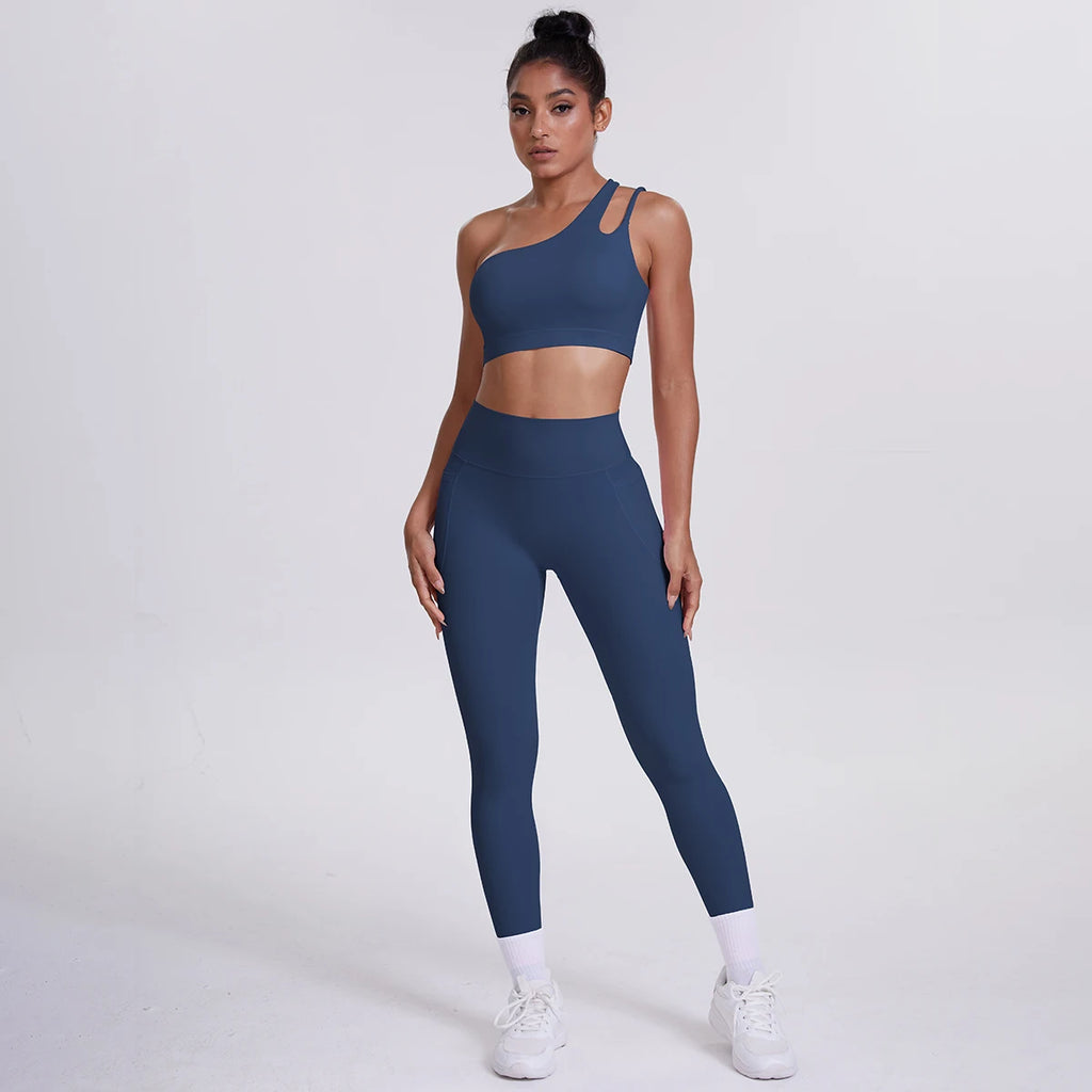 AeroDry Set – Bra + Leggings