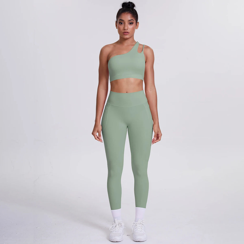 AeroDry Set – Bra + Leggings