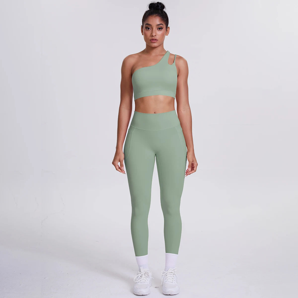 AeroDry Set – Bra + Leggings