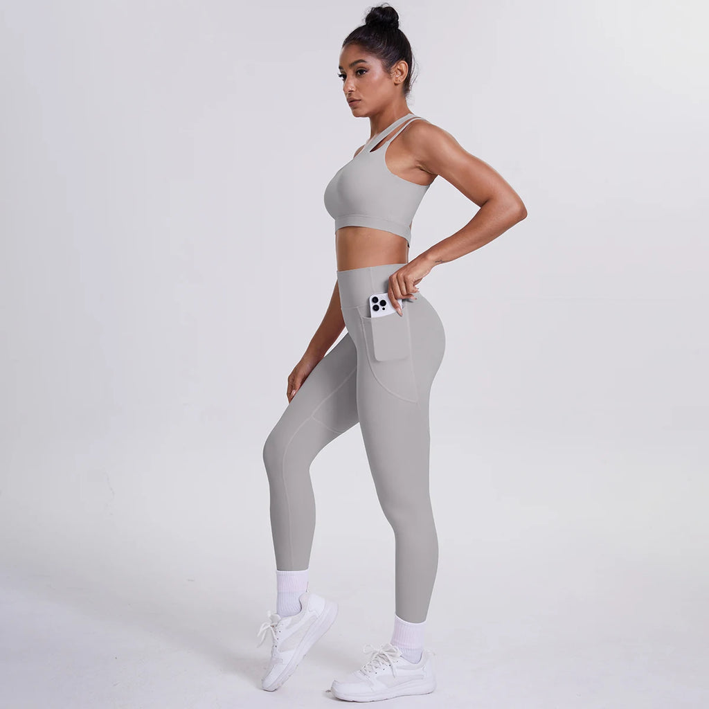 AeroDry Set – Bra + Leggings