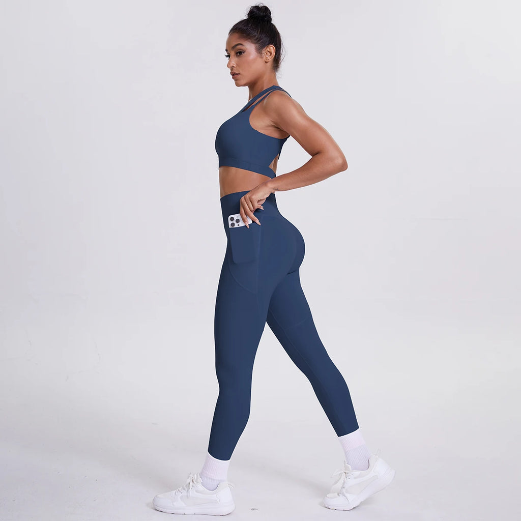 AeroDry Set – Bra + Leggings