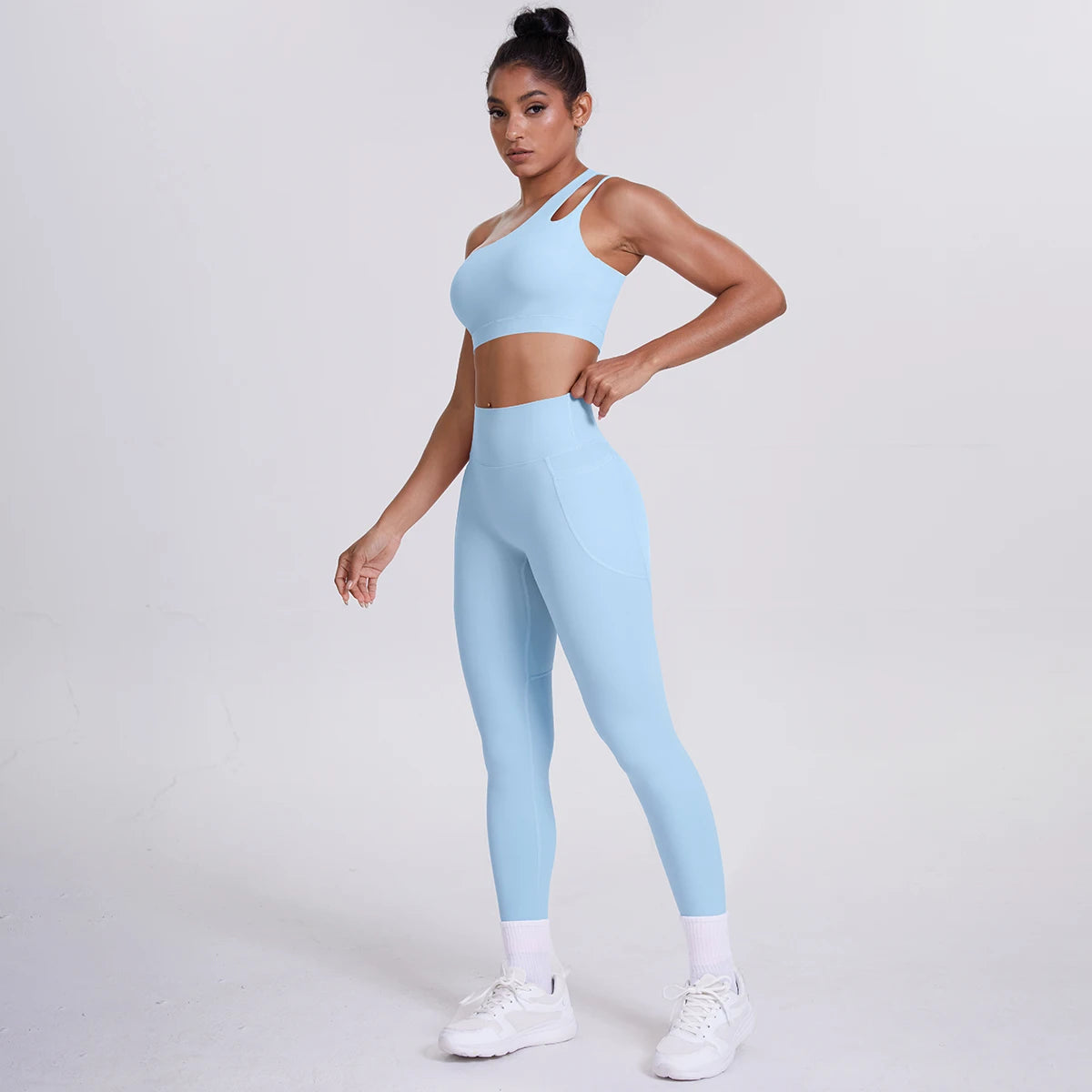 AeroDry Set – Bra + Leggings