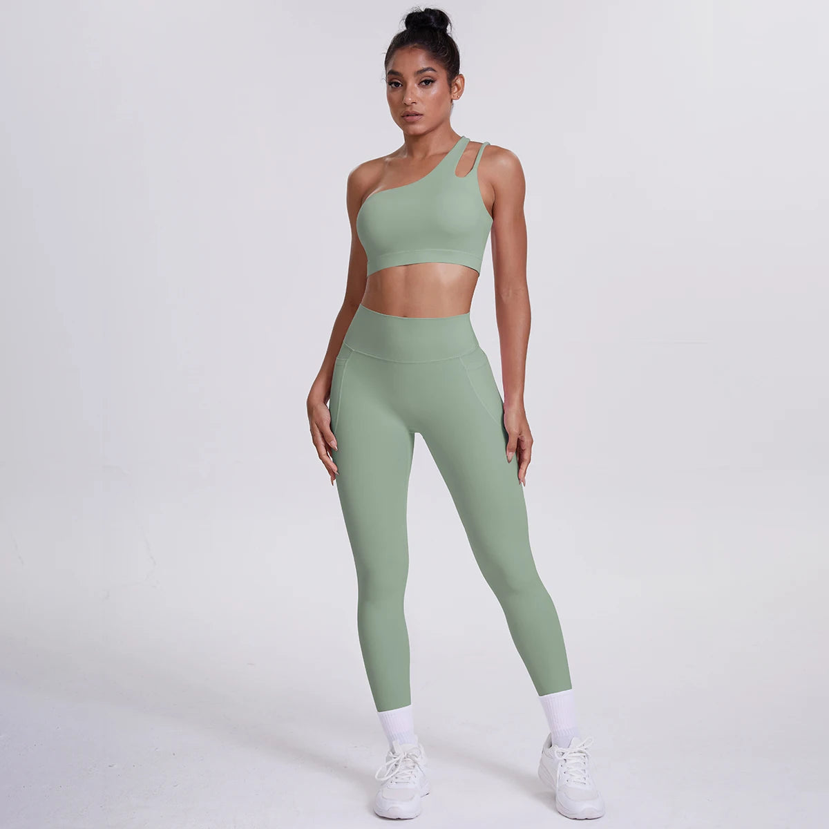 AeroDry Set – Bra + Leggings